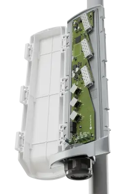 [MT-GPERX6] Switch extérieur hybride PoE + Fibre SFP+ +Alim DC